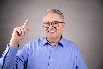 Reinhard U. Riesen Reinhard Riesen | Referent & Studiengangsleiter